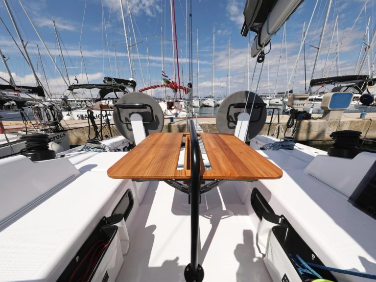 Noleggio Barca a vela Bénéteau con patente nautica