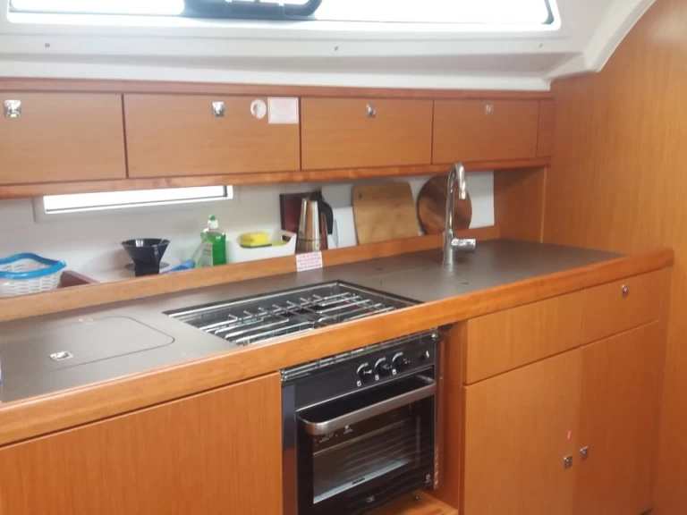 Bavaria Cruiser 41 da affittare a  Spalato