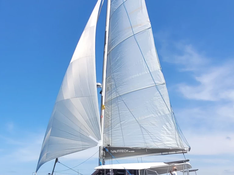 Noleggio Catamarano a Rogosnizza – Nautitech Nautitech 40