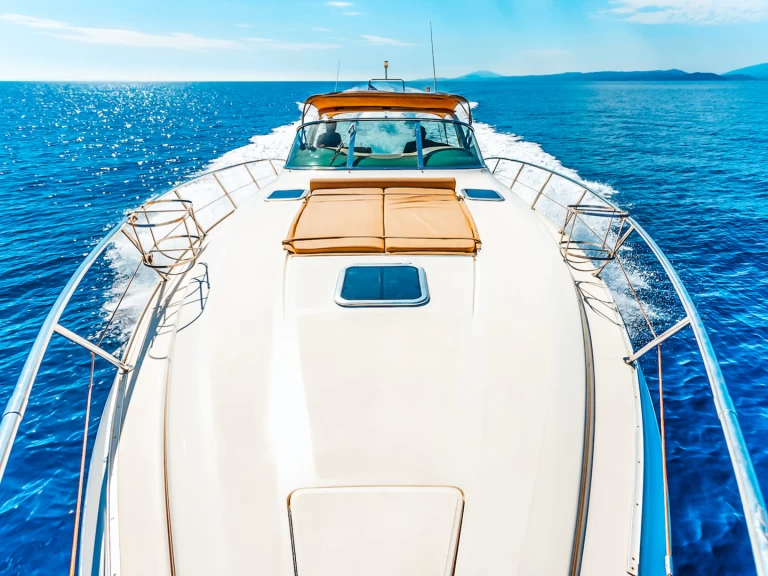 Noleggiare una Cranchi Mediterranee 41 a Zante