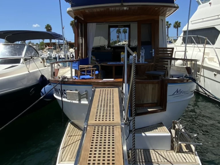Noleggio barche Menorquin-Yachts Menorquin 120 a Marzamemi su Samboat