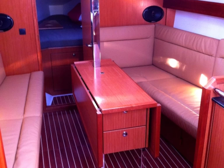 Noleggio Barca a vela con o senza skipper Bavaria a Olbia