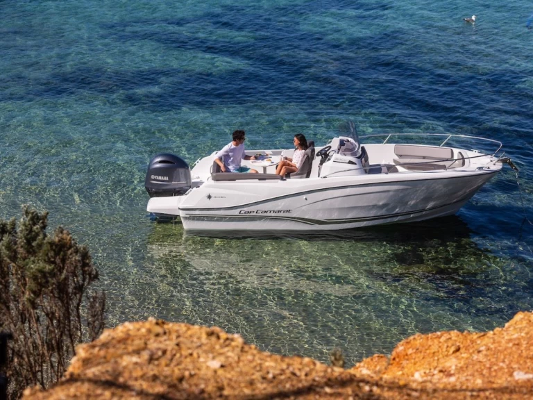 Barca a motore a noleggio a Cogolin al miglior prezzo