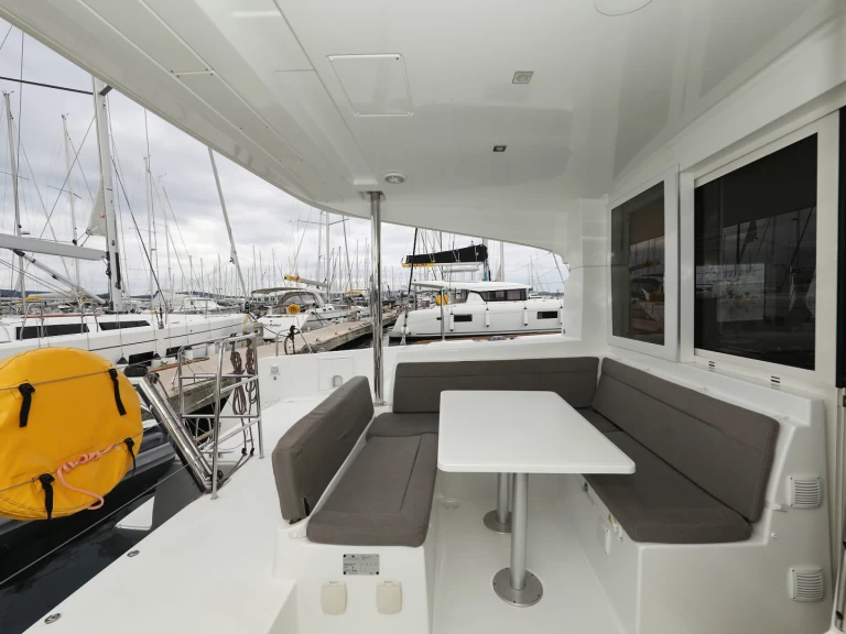 Noleggio Catamarano con o senza skipper Lagoon a Zaravecchia (Biograd)