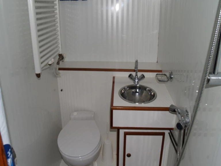 Noleggio Barca a motore con o senza skipper De Drait a Drachten