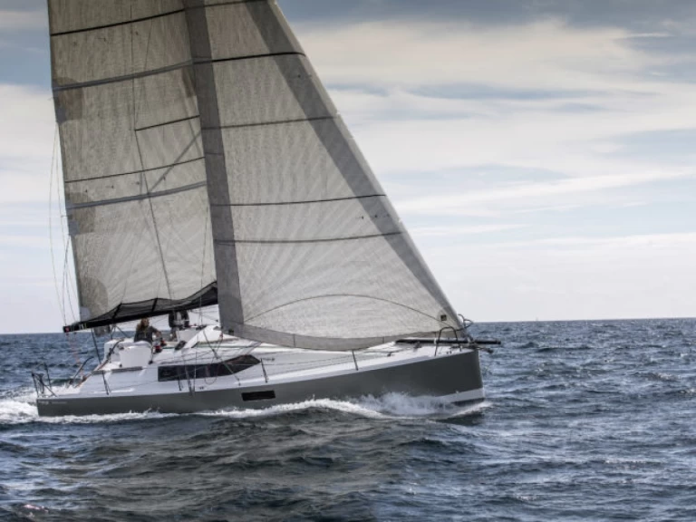 Noleggio Barca a vela Pogo Structures con patente nautica