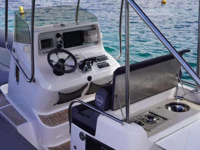 Gommone a noleggio a Cannes al miglior prezzo