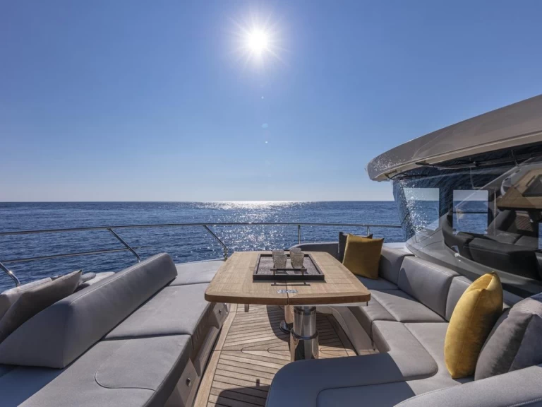 Noleggio barche Absolute Absolute 64 HT a Beaulieu-sur-Mer su Samboat