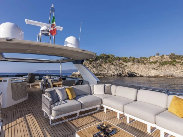Noleggio barche Beaulieu-sur-Mer economico Absolute 64 HT
