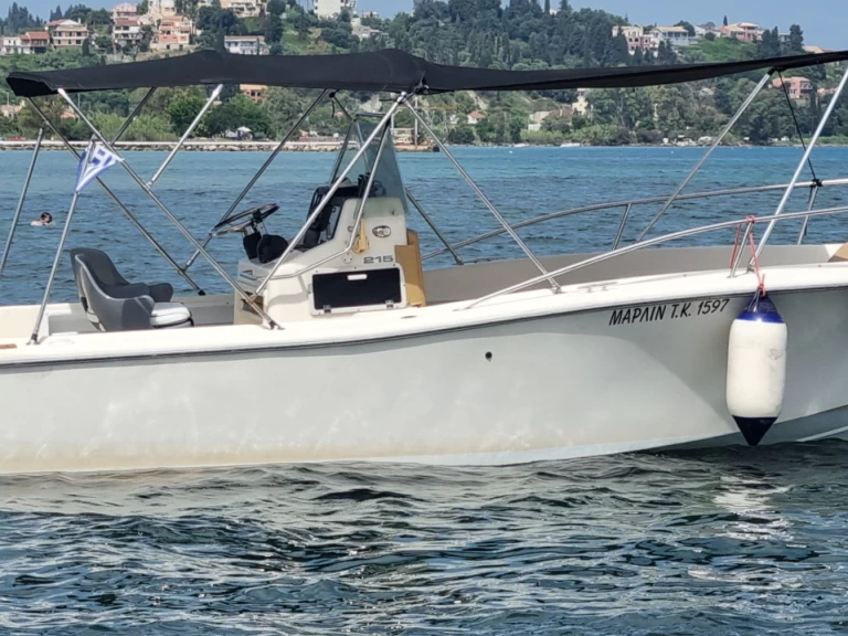 Noleggio barche Corfù economico White Shark 215