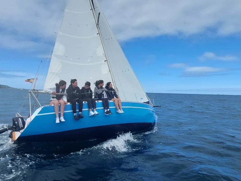 Noleggiare una  Yatlant 24 a Baiona