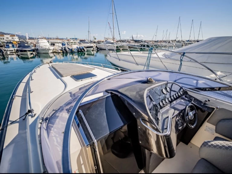 Noleggio Barca a motore a Ibiza Town – Sunseeker Thunderhawk 43