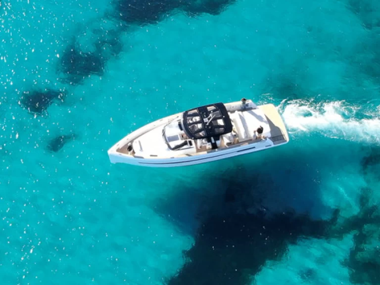 Noleggio Barca a motore con o senza skipper Fjord a Port du Lavandou