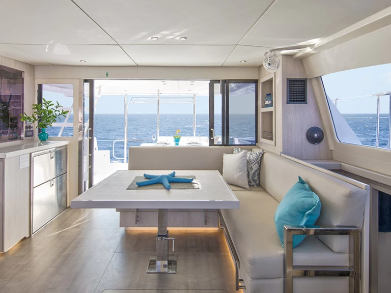 Noleggiare una Leopard Leopard 43 Powercat a Road Town