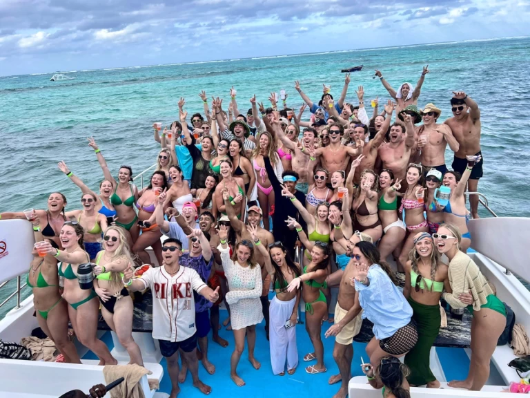Noleggio barche Punta Cana economico Amberjack 375