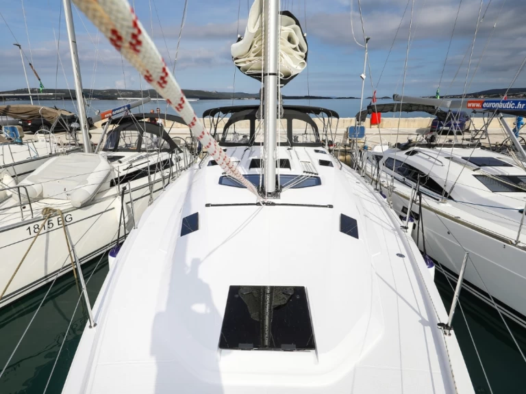 Noleggiare una Elan Impression 45 a Zaravecchia (Biograd)