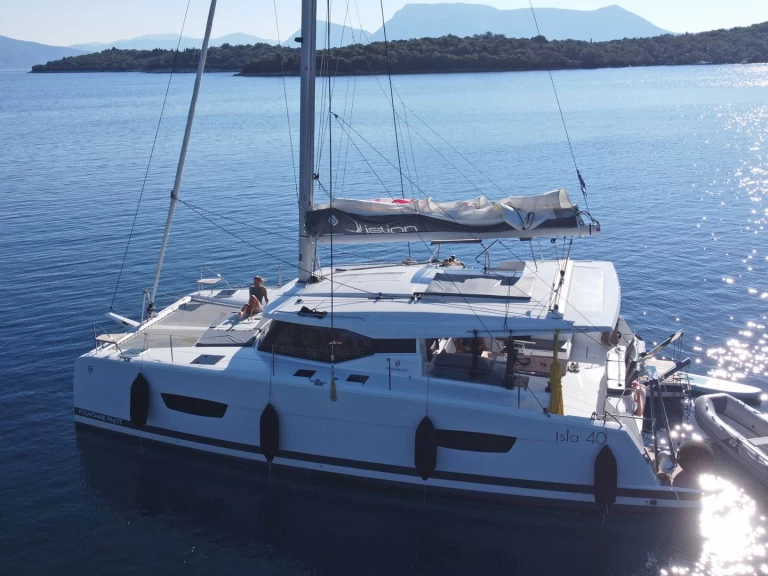 Noleggiare una Fountaine Pajot Isla 40 a Rodi (Citta)