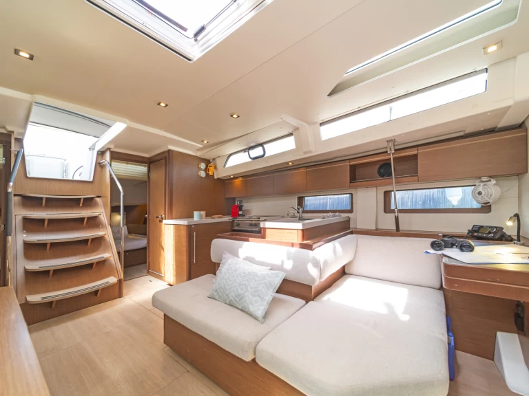 Noleggio Barca a vela Bénéteau con patente nautica