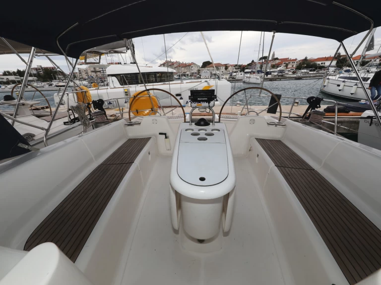 Noleggiare una Dufour Gib Sea 51 a Zaravecchia (Biograd)