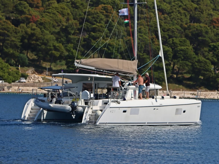 Noleggio barche Lagoon Lagoon 421 a Rogosnizza su Samboat