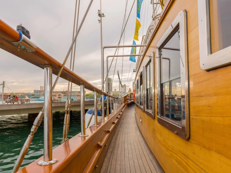 Noleggio barche Abacus Goleta Karya a Barcellona su Samboat