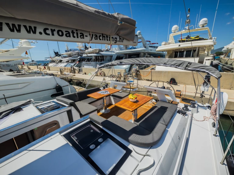 Noleggio Barca a vela a Castelli – Hanse Hanse 460