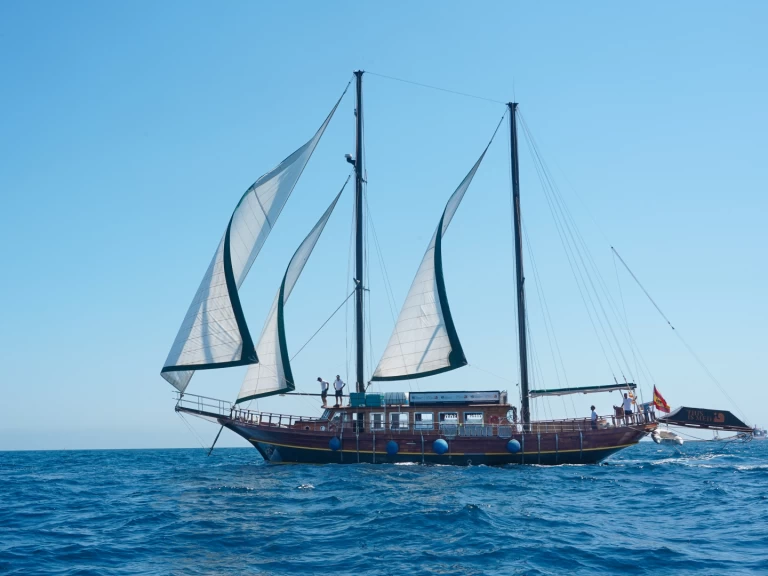 Noleggio Barca a vela con o senza skipper Abacus a Barcellona