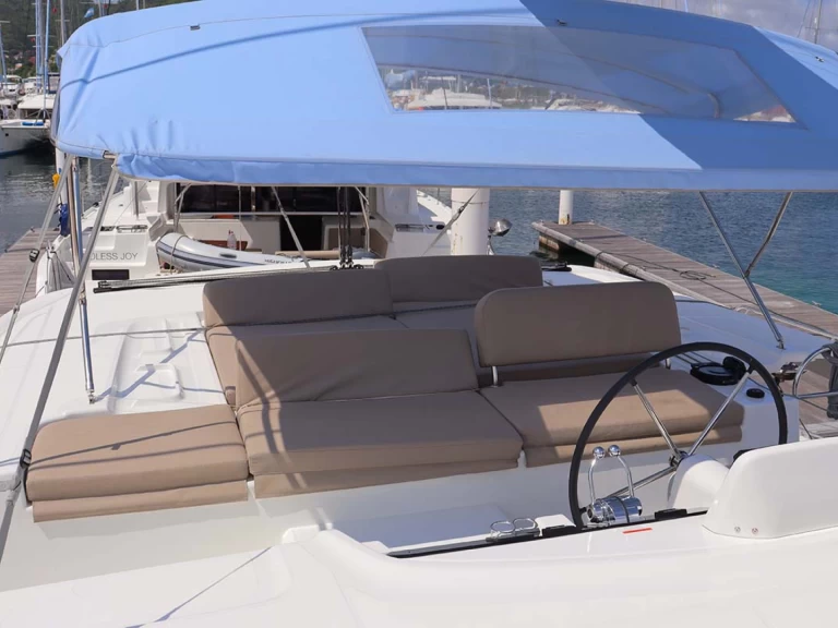 Catamarano a noleggio a Road Town al miglior prezzo