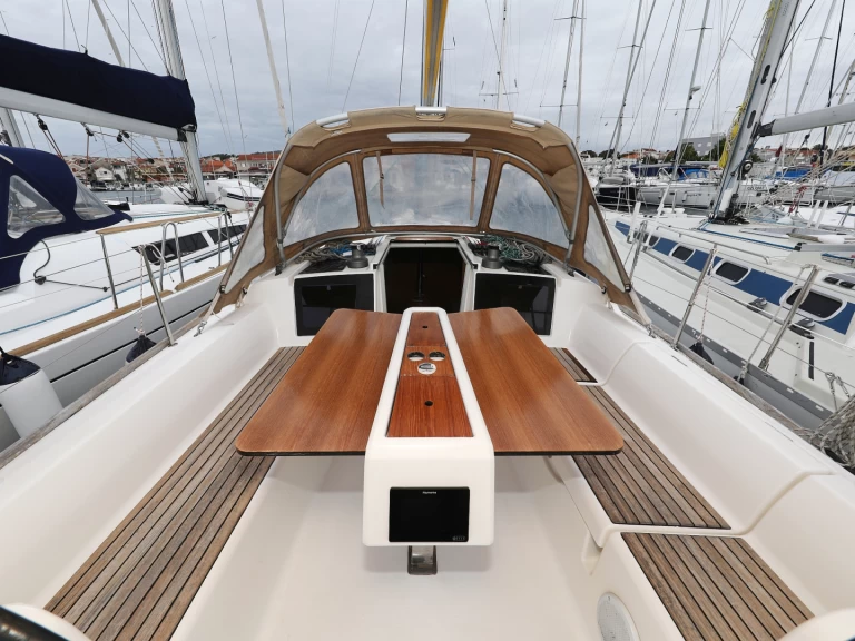 Noleggio Barca a vela a Sebenico – Dufour Dufour 350 Grand Large