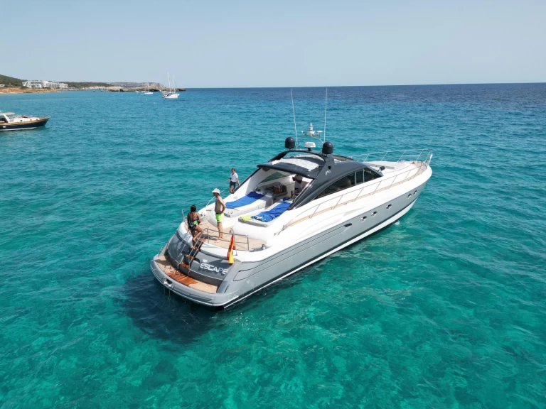 Noleggiare una Princess V65 a Mahón