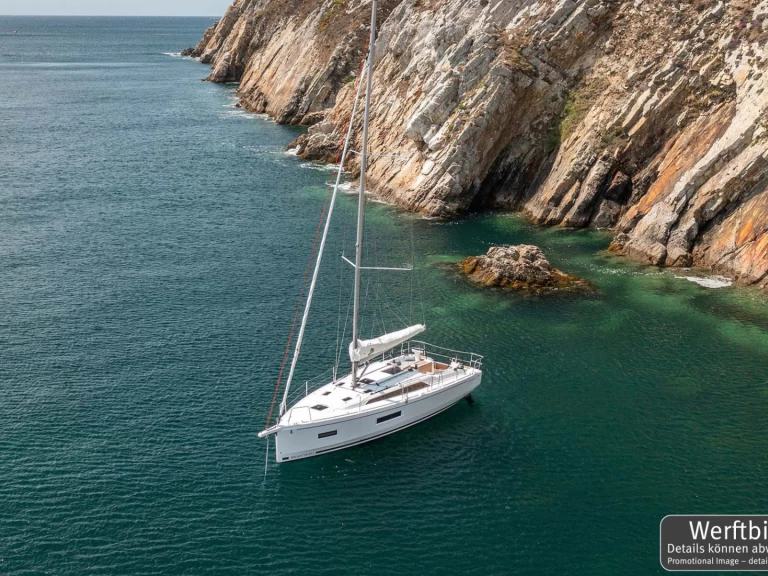 Noleggio barche Bénéteau Oceanis 37.1 a Zaravecchia (Biograd) su Samboat