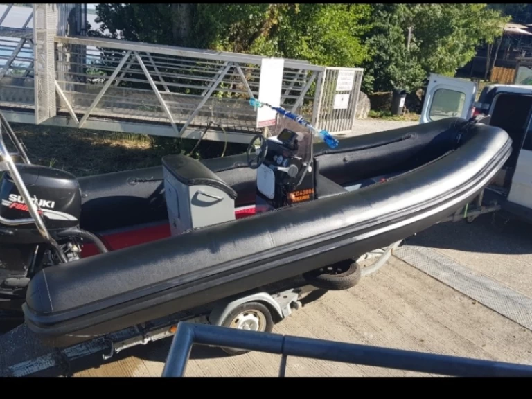 Gommone a noleggio a Lège-Cap-Ferret al miglior prezzo
