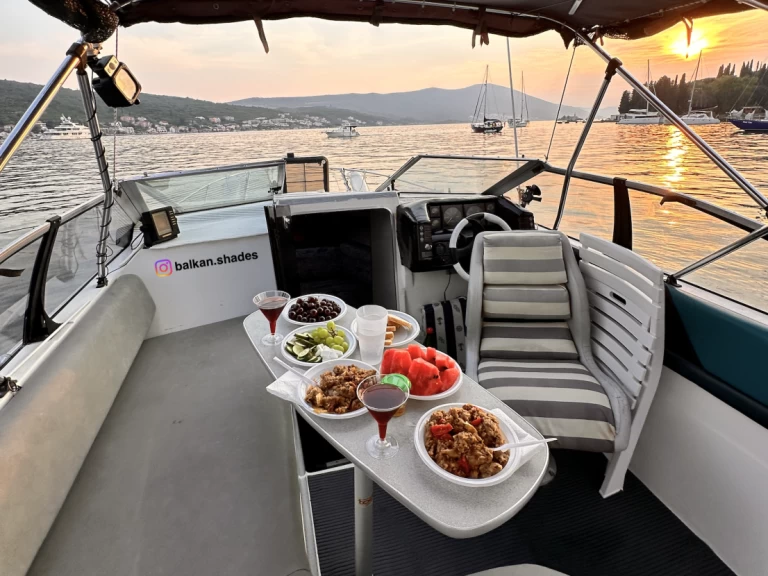 Bayliner Bayliner 2655 Ciera Sunbridge da affittare a  Kumbor