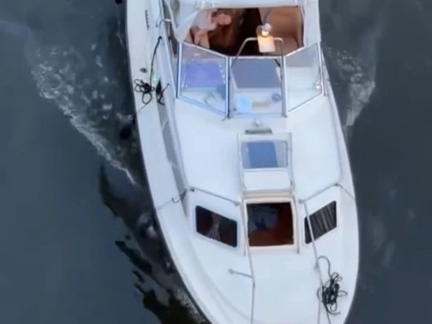 Noleggio Barca a motore con o senza skipper Joda a Prague