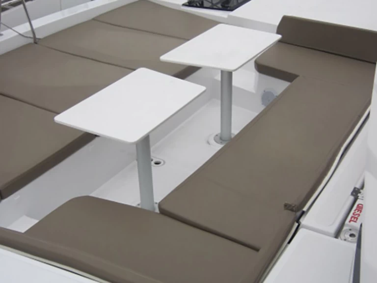 Catamarano a noleggio a Capo d'Orlando al miglior prezzo