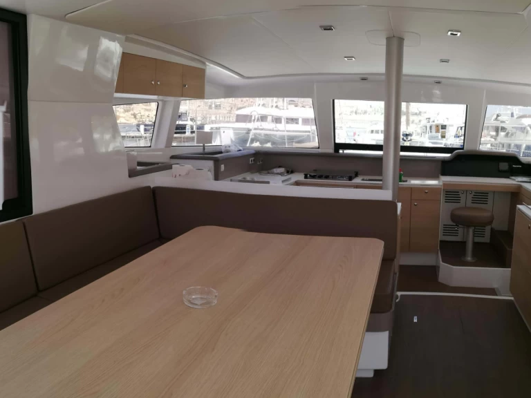 Noleggio Catamarano con o senza skipper Bali a Kalkara