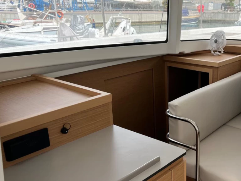 Noleggio barche Capo d'Orlando economico Excess 11