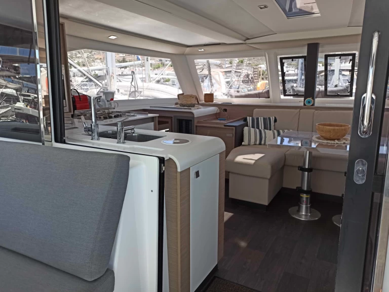Noleggio a Paros (Isola) – Fountaine Pajot Isla 40 su SamBoat