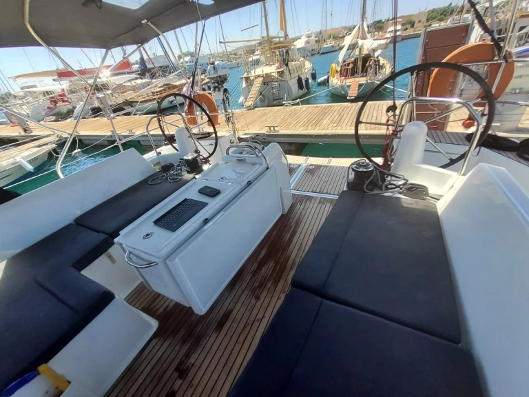 Noleggio barche Rodi (Citta) economico Sun Odyssey 440