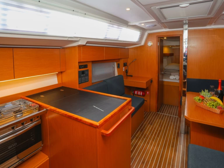 Noleggio a Castelli – Bavaria Bavaria C38 su SamBoat