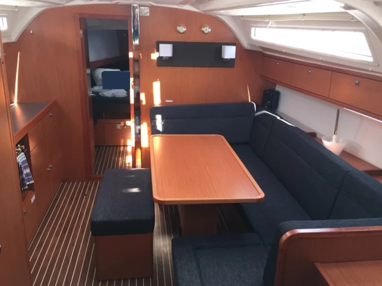 Noleggio a Álimos – Bavaria Cruiser 41 su SamBoat