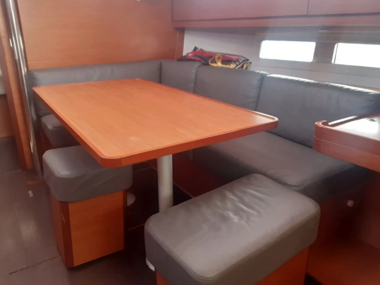 Noleggio barche Dufour Dufour 390 GL a Saint-Mandrier-sur-Mer su Samboat