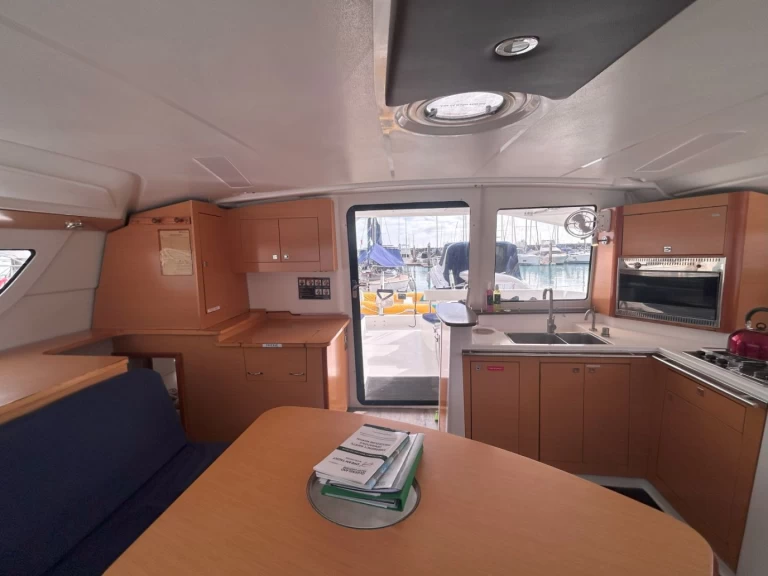 Noleggio Catamarano con o senza skipper Fountaine Pajot a Airlie Beach