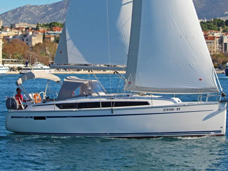 Bavaria Cruiser 34 da affittare a  Spalato
