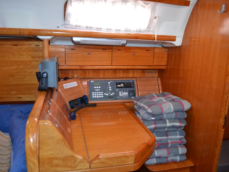 Bavaria Cruiser 46 da affittare a  Primošten