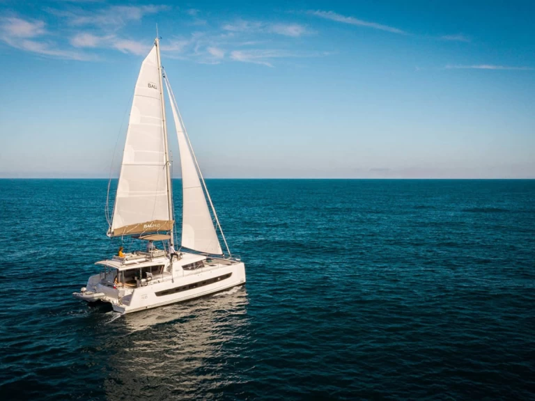 Noleggio Catamarano a Komolac – Bali Bali 4.6