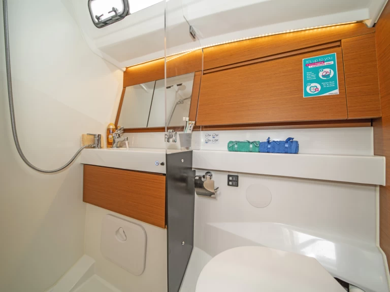 Noleggio a Rodi (Citta) – Jeanneau Sun Odyssey 410 su SamBoat
