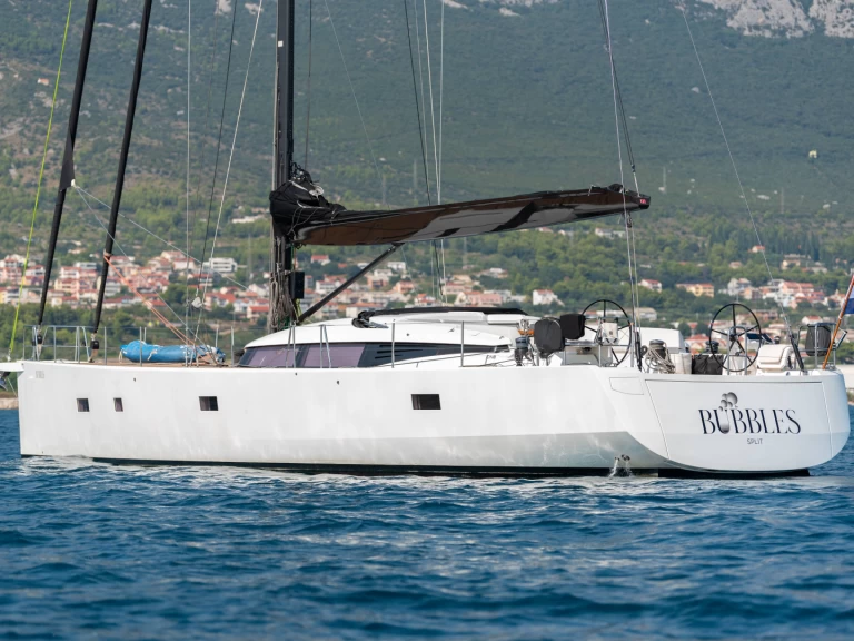 Noleggiare una Cnb-Yachts CNB 76 a Castelli