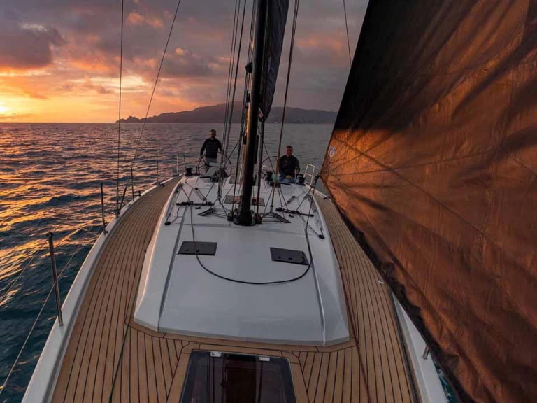 Noleggiare una Grand Soleil Grand Soleil 44 Performance a Pola