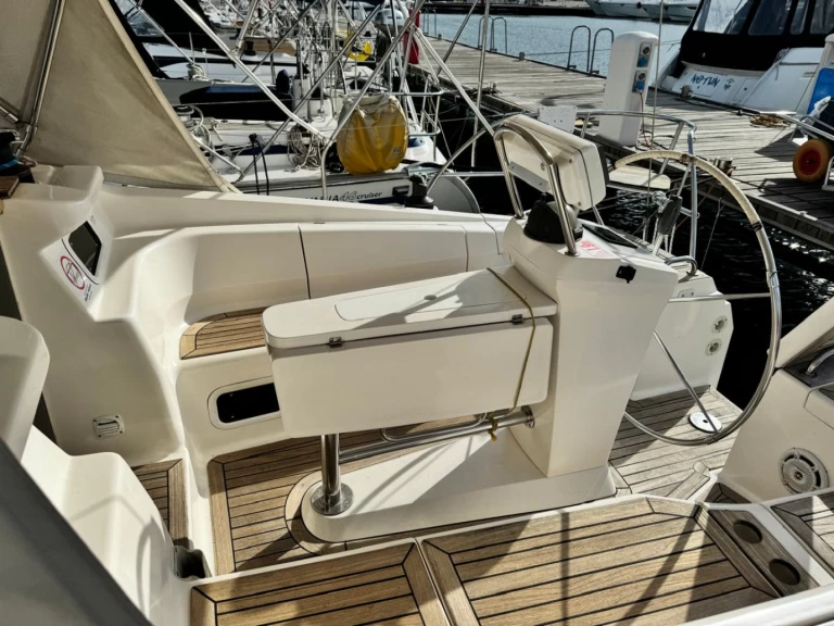 Noleggio barche Elan Impression 384 a Punat su Samboat